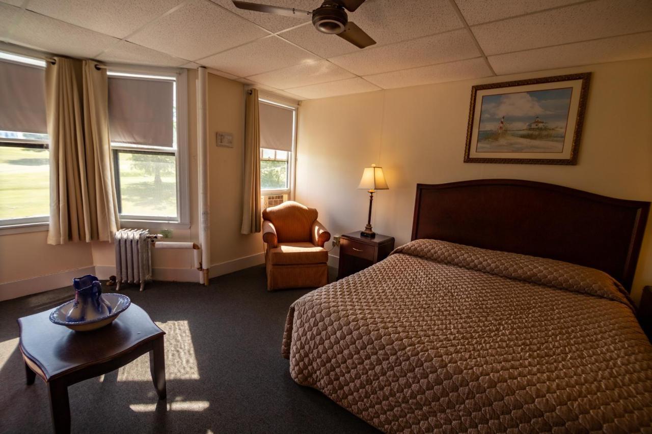 The Presidential Inn At Poland Spring Resort Экстерьер фото