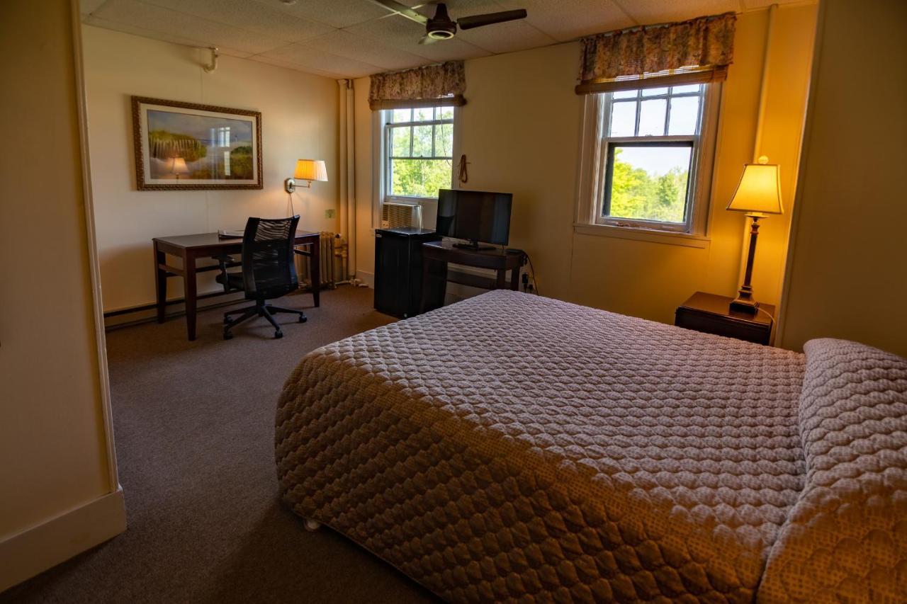 The Presidential Inn At Poland Spring Resort Экстерьер фото